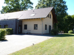 100_0077_web